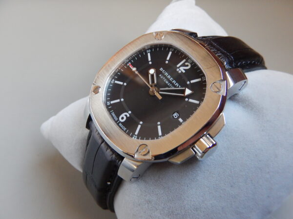 SUPERBE BURBERRY SPORT CHIC "THE BRITAIN" AUTOMATIC SWISS FULL SET PARFAIT ÉTAT