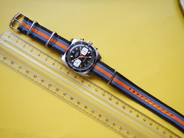 1964 MASSIF CHRONO PANDA SKIN DIVER PLONGÉE 20 ATM SWISS EMPEROR VALJOUX 7733 – Image 12
