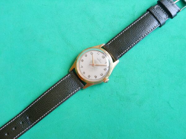 1962 ZENITH "CALATRAVA" REMONTAGE MANUEL CALIBRE 106-50-6 RÉVISÉE GARANTIE 2 ans – Image 8