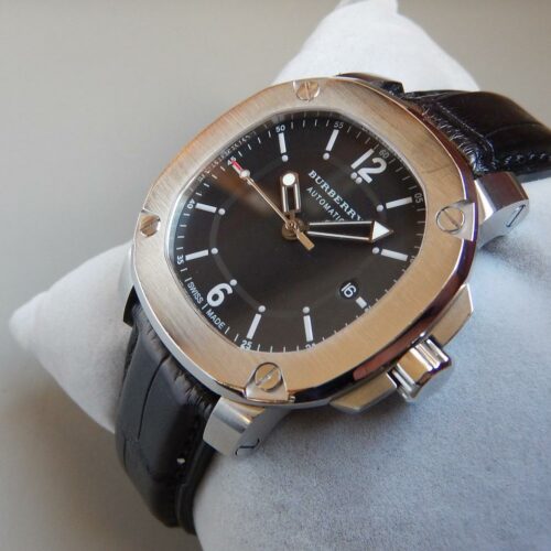Montres modernes, neuves ou occasion