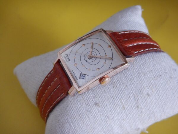 MYTHIQUE MONTRE REGLIA ORTF TÉLÉVISION ANNÉES 60 REMONTAGE MANUEL GARANTIE 2 ans – Image 2