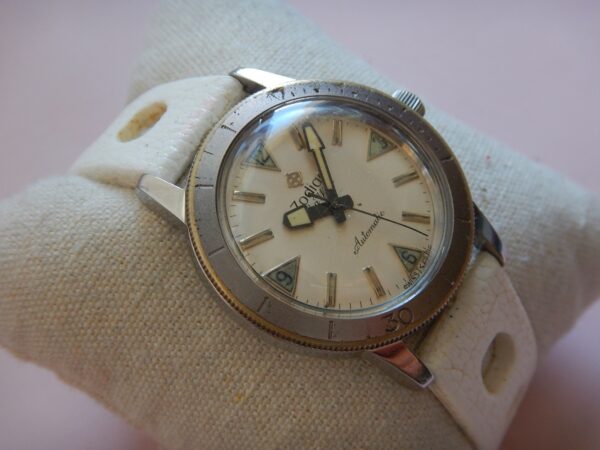 RARE PREMIÈRE ZODIAC SEA WOLF SKIN DIVER PLONGEE 200 M ACIER AUTOMATIC FIN 50' – Image 6