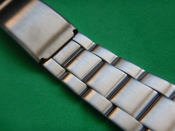 TAILLE DE 17 MM à 22 MM SOLIDE BRACELET "OYSTER" ACIER PLIÉ SUR BOUCLE DEPLIANTE – Image 2