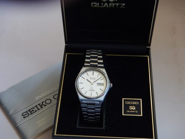 1989 SUPERBE SEIKO SILVER WAVE TOUTE ACIER BOÎTE PAPIER RÉVISÉE GARANTIE