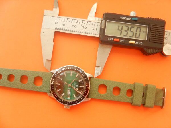 NIVADA SKIN DIVER PLONGÉE SUPERBE ÉTAT LUNETTE ACIER AUTO DAY/DATE CAL. AS 2066 – Image 13