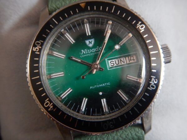 NIVADA SKIN DIVER PLONGÉE SUPERBE ÉTAT LUNETTE ACIER AUTO DAY/DATE CAL. AS 2066 – Image 4
