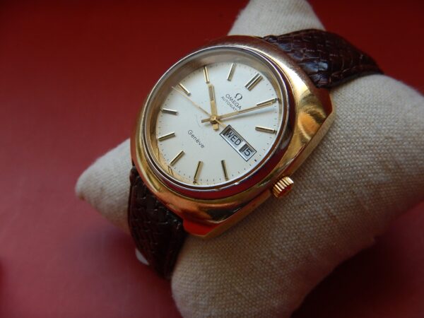 1972 RARE OMEGA GENÈVE AUTOMATIC Cal. 1022 DAY DATE DANS SA BOÎTE SERVICE OK
