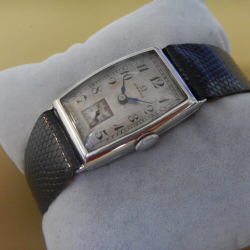 1934 RARE OMEGA ART DECO TONNEAU CALIBRE 20 F ACIER STAYBRITE GARANTIE 2 ANS