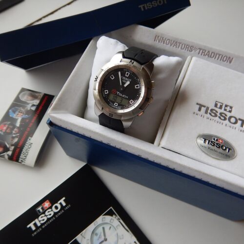 2010 TISSOT T TOUCH TACTILE FULL SET BRACELET NEUF SUPERBE ÉTAT GÉNÉRAL